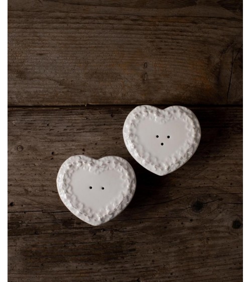 Heart Shaped Ceramic Salt and Pepper Set - Luxe Lodge
