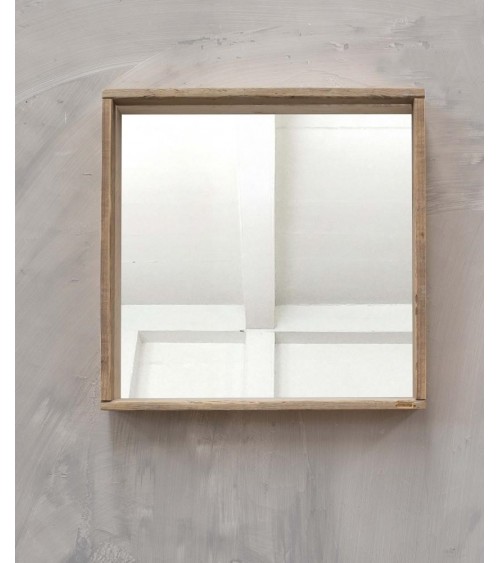 Miroir avec cadre en bois ancien et récupéré