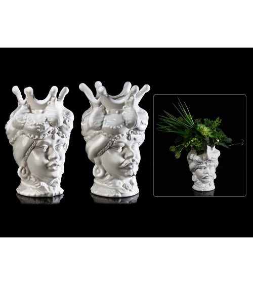 Paar mittelgroße dunkelbraune Vasen aus weißem Porzellan - 