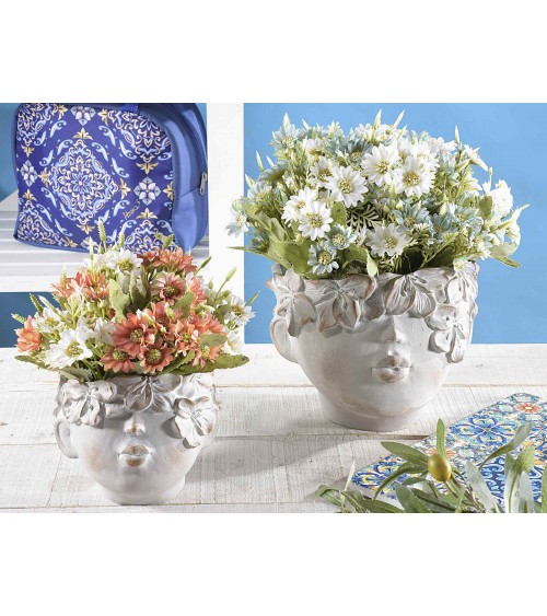 Set of 2 Resin Vases with Face and Crown of Flowers -  - 