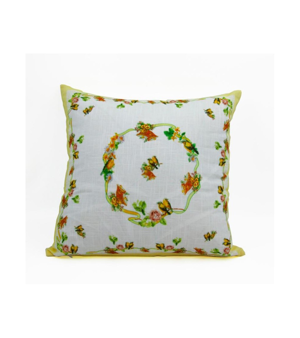 Pillow with Interior   "Easter Birds" - royal family -  - 