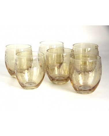 Royal Family – Set aus 6 niedrigen bernsteinfarbenen Weingläsern mit Gravur –