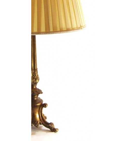 Königliche Familie – Lampe im Stil des 18. Jahrhunderts in Antikgold - 