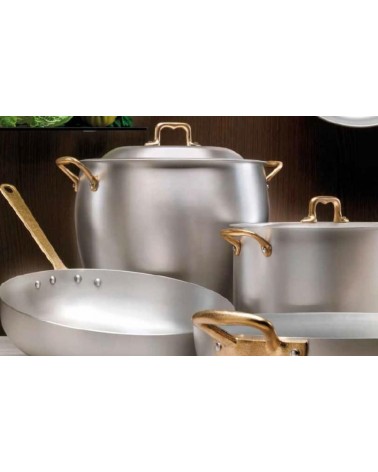 Rounded Aluminum Pan with Brass Handles - 