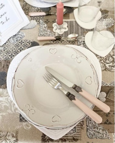 Bieten Sie Pink Month an - klassisches Set von Rosa -Kaste - Fork und rosa Tischmesser