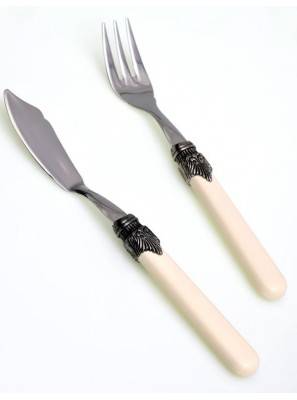 Couteaux et fourchette poisson ivoire