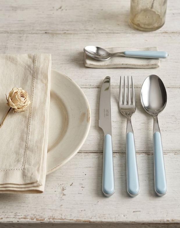 osate Neva Posateria Creativa modello Bistrot azzurro polvere stile shabby chic romantico in esclusiva online su Modalyssa Store